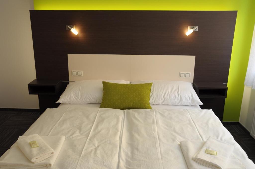 Hotel Kaskada Ledeč nad Sázavou Cameră foto